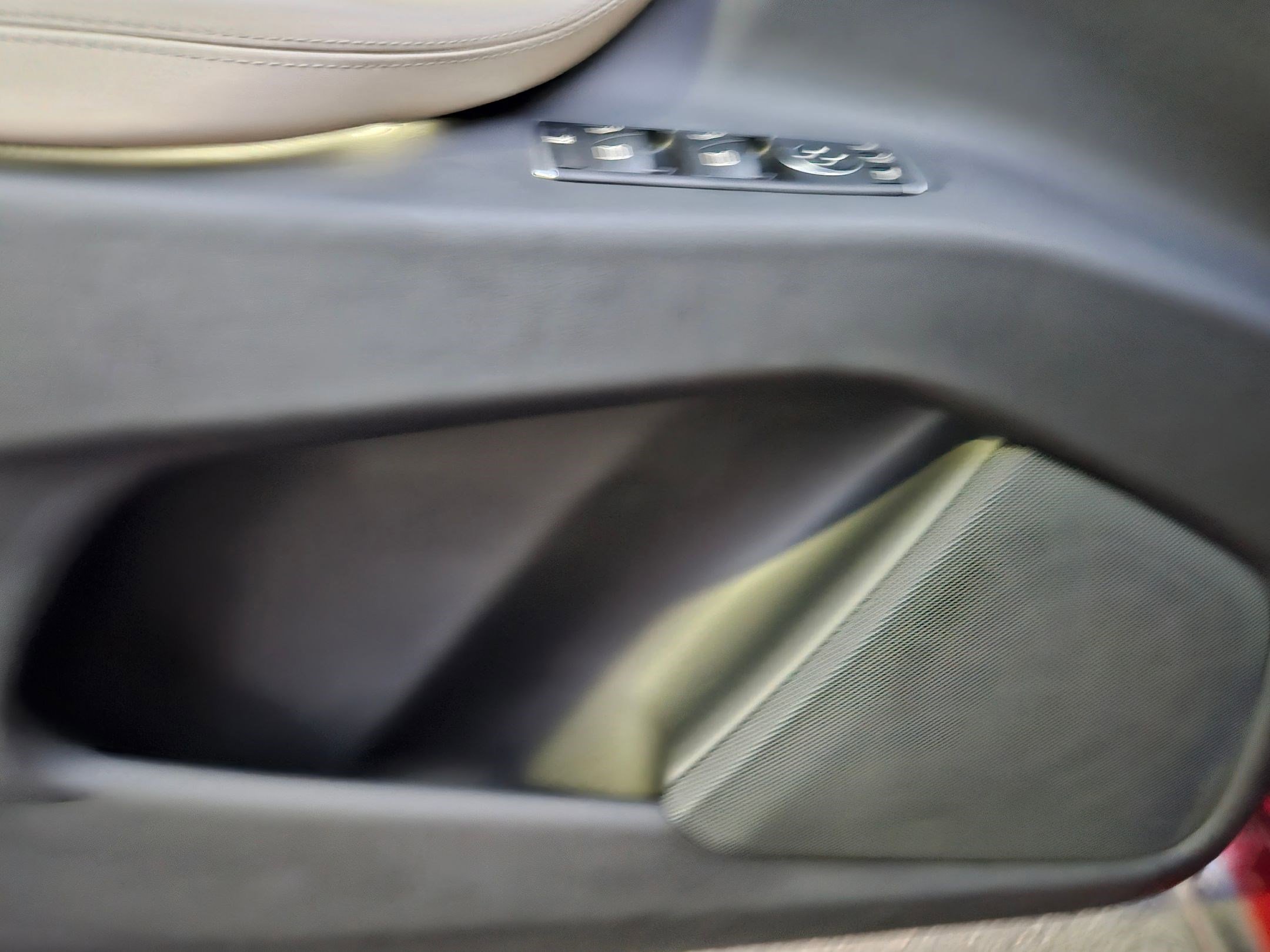 Used 2020 Tesla Model X Performance image 16