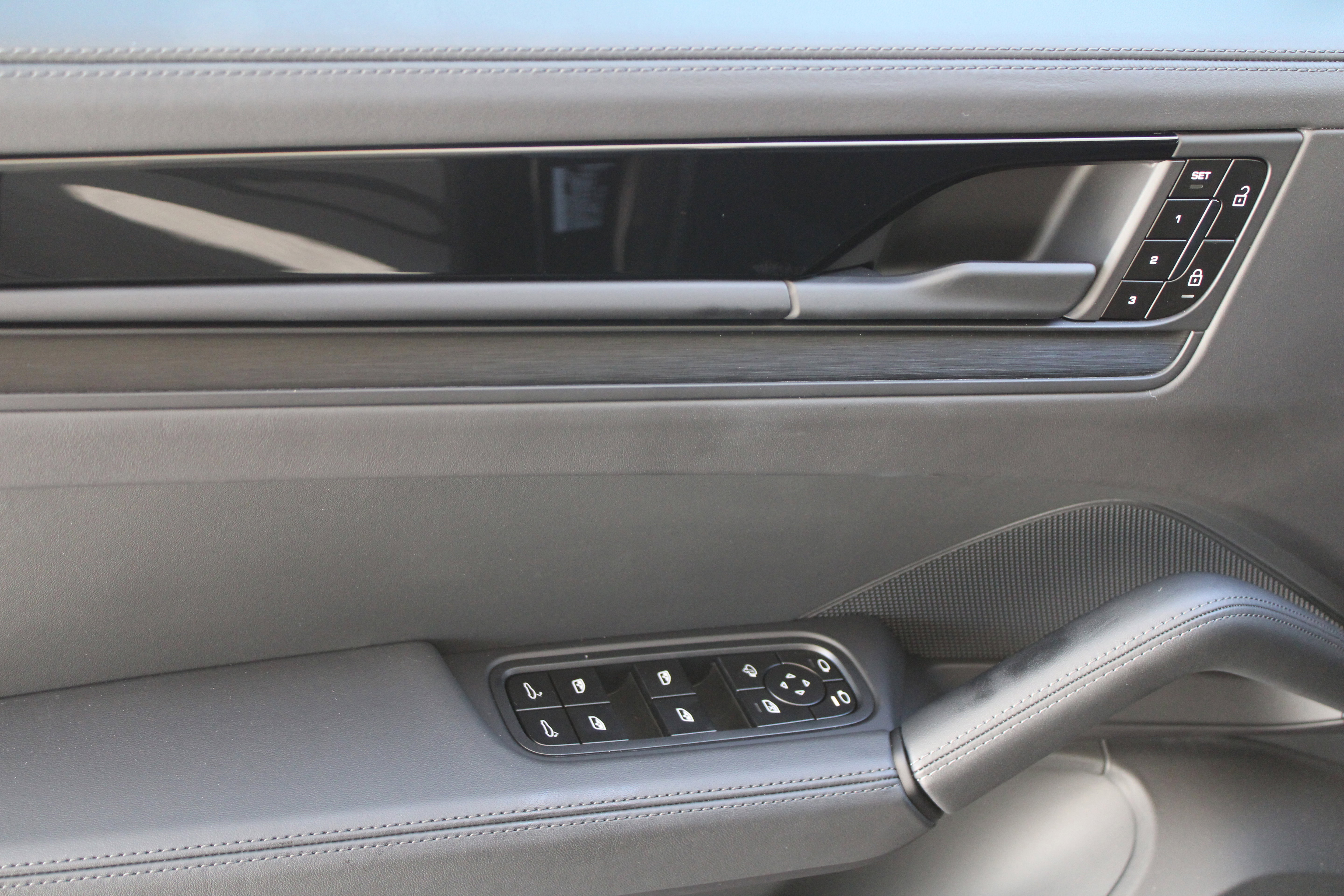 New 2025 Porsche Cayenne GTS image 17