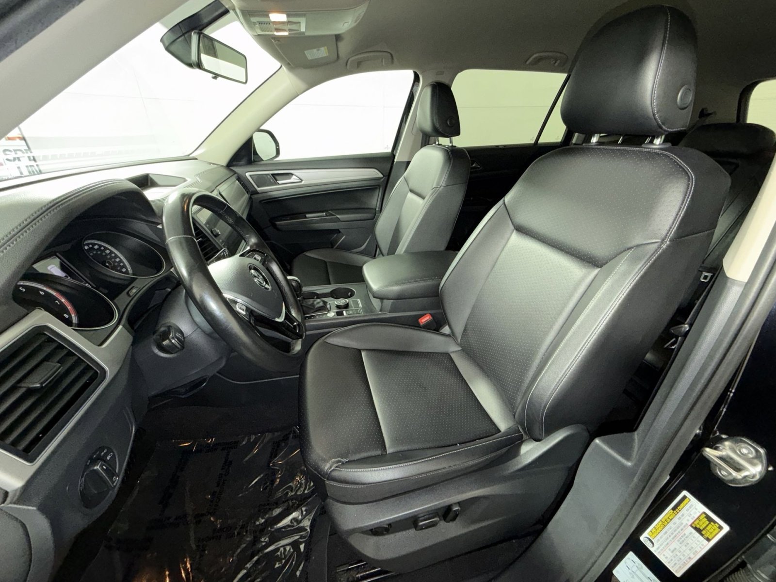 Used 2019 Volkswagen Atlas SE w/ Towing Package image 13