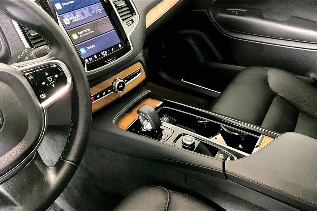 Used 2024 Volvo XC90 B6 Plus image 17