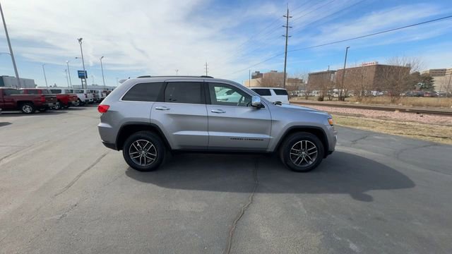 Used 2017 Jeep Grand Cherokee Limited image 9