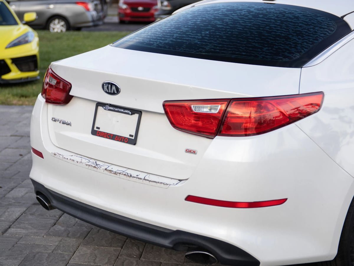 Used 2015 Kia Optima LX FWD image 12