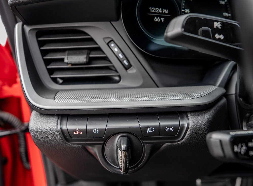 Used 2024 Porsche 911 Carrera image 10