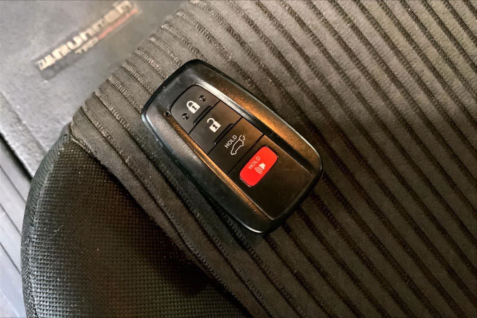 Used 2024 Toyota 4Runner TRD Off-Road AWD/4WD image 19
