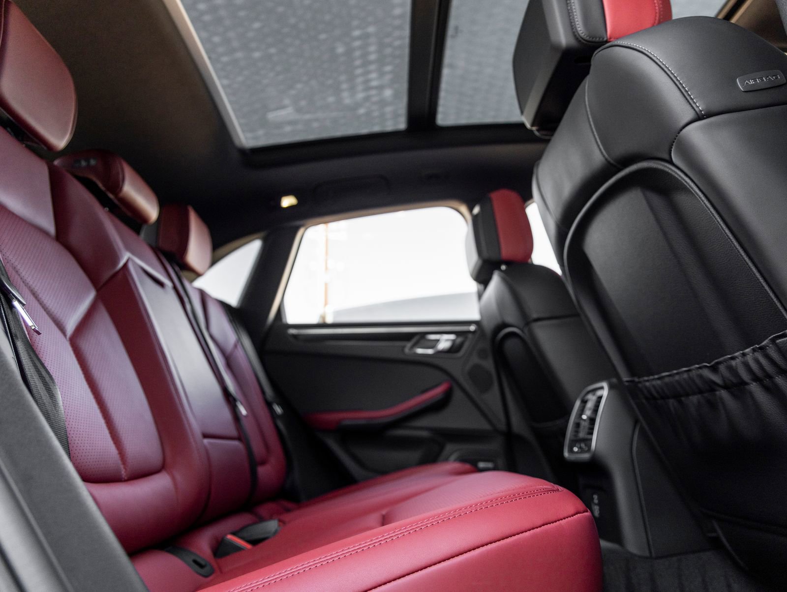 New 2026 Porsche Macan S AWD/4WD image 43