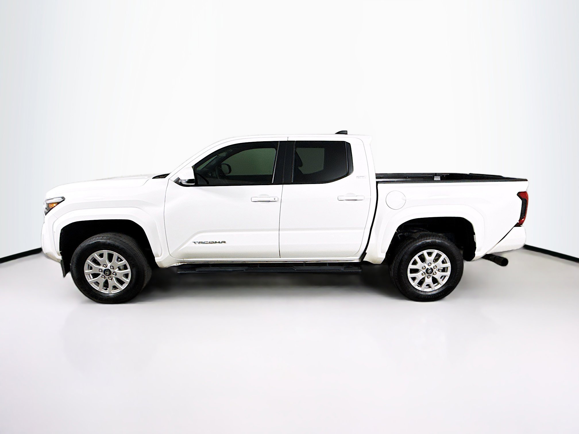 Used 2024 Toyota Tacoma SR5 image 7