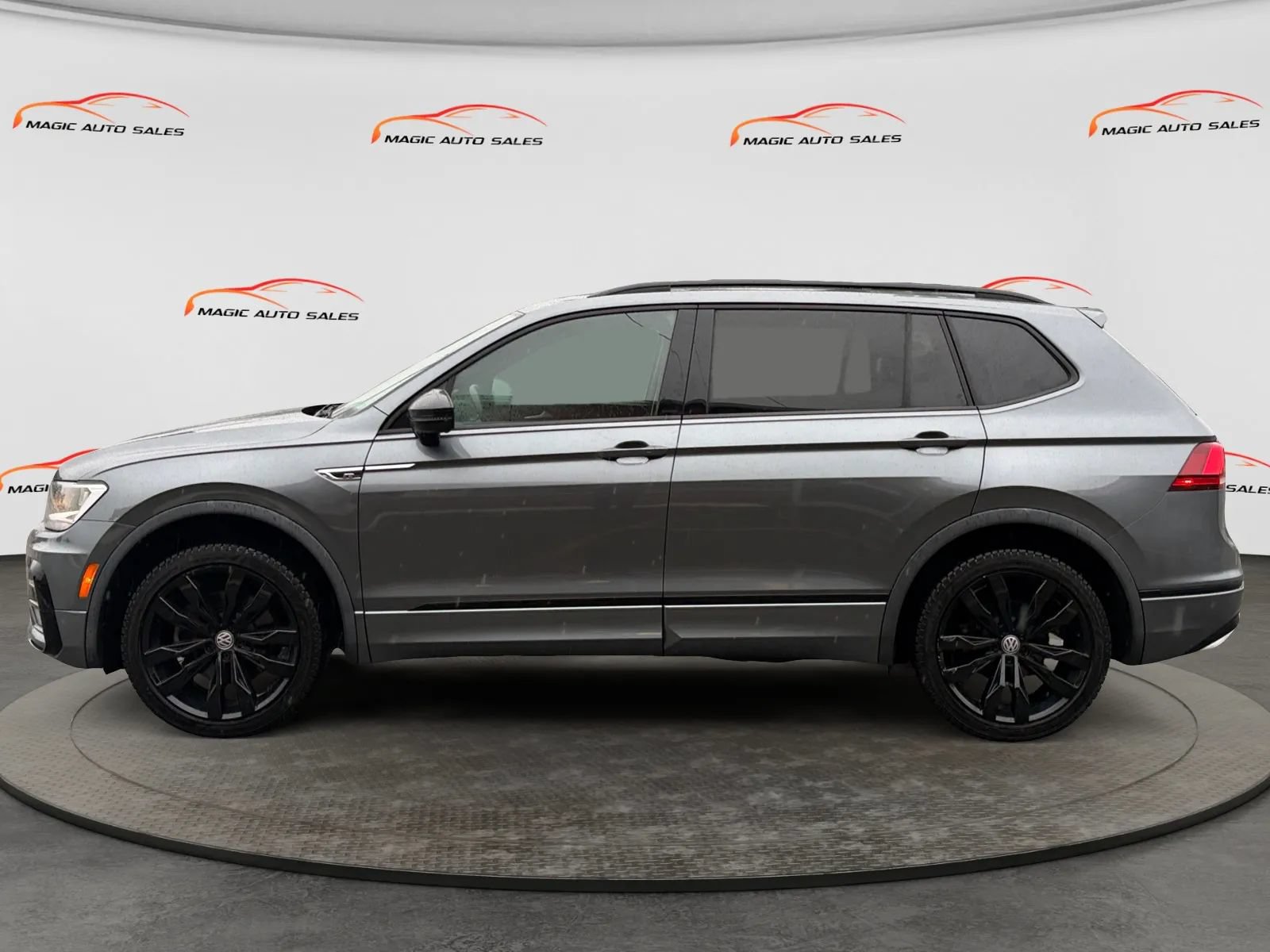 Used 2021 Volkswagen Tiguan SE R-Line AWD/4WD image 7