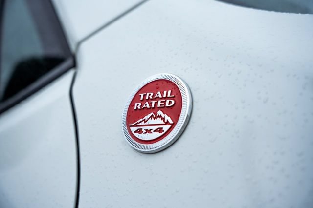 Used 2023 Jeep Renegade Trailhawk AWD/4WD image 11
