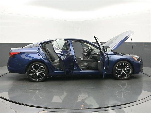 Used 2023 Nissan Altima 2.5 SR image 57