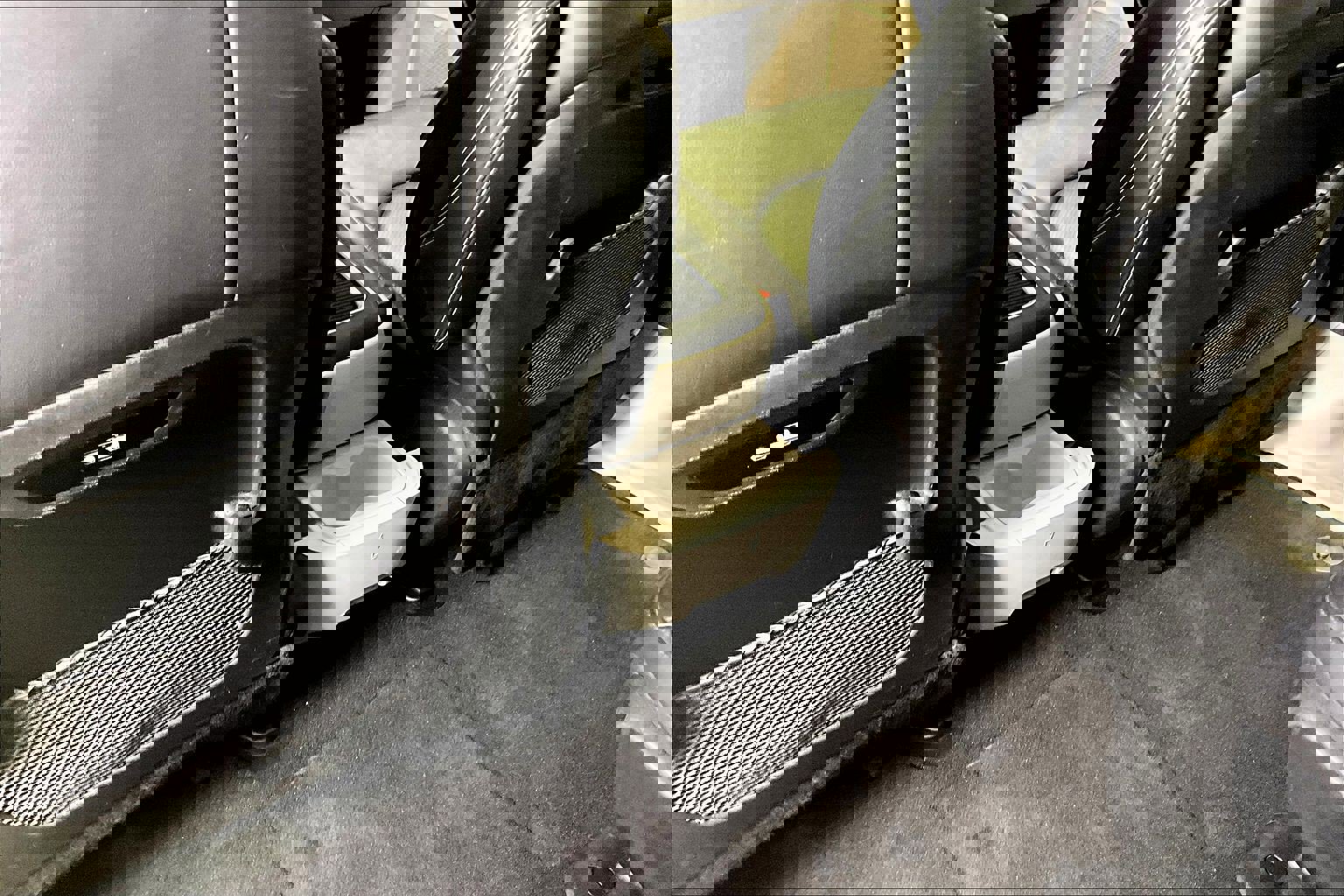 Used 2024 Chrysler Pacifica Select image 10