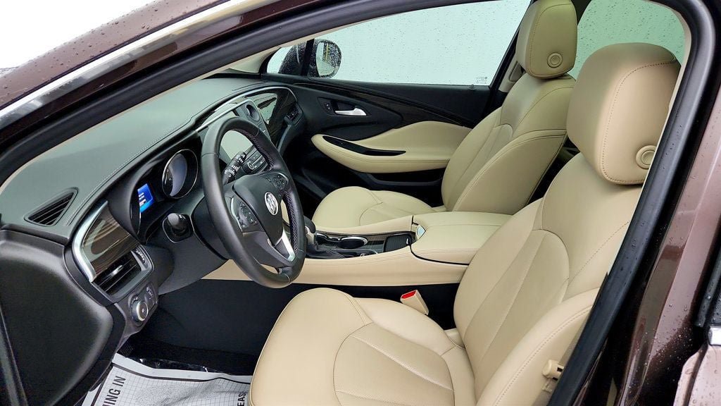 Used 2020 Buick Envision Essence w/ Experience Buick Package FWD image 20