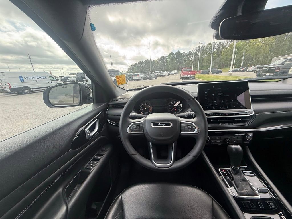 Used 2022 Jeep Compass Altitude image 13
