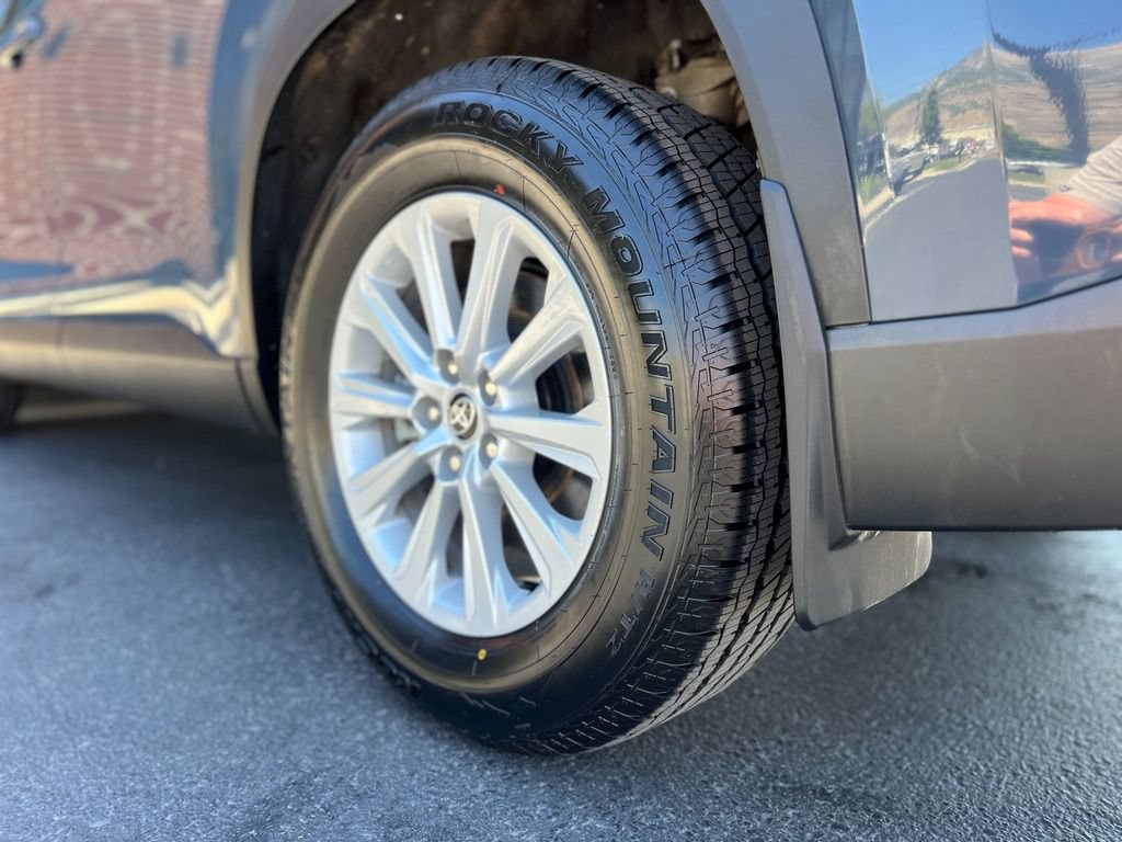 Used 2024 Toyota Grand Highlander AWD image 34