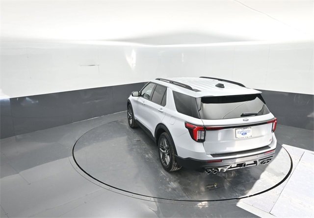 New 2026 Ford Explorer ST image 24