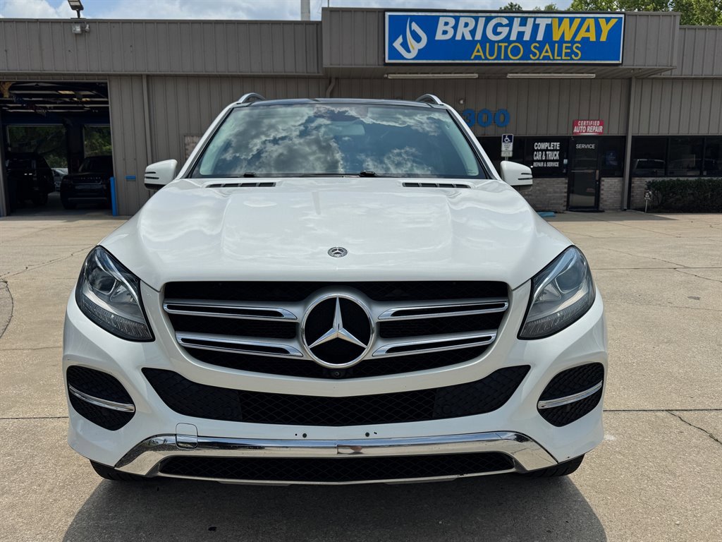 Used 2018 Mercedes-Benz GLE 350 4MATIC image 4