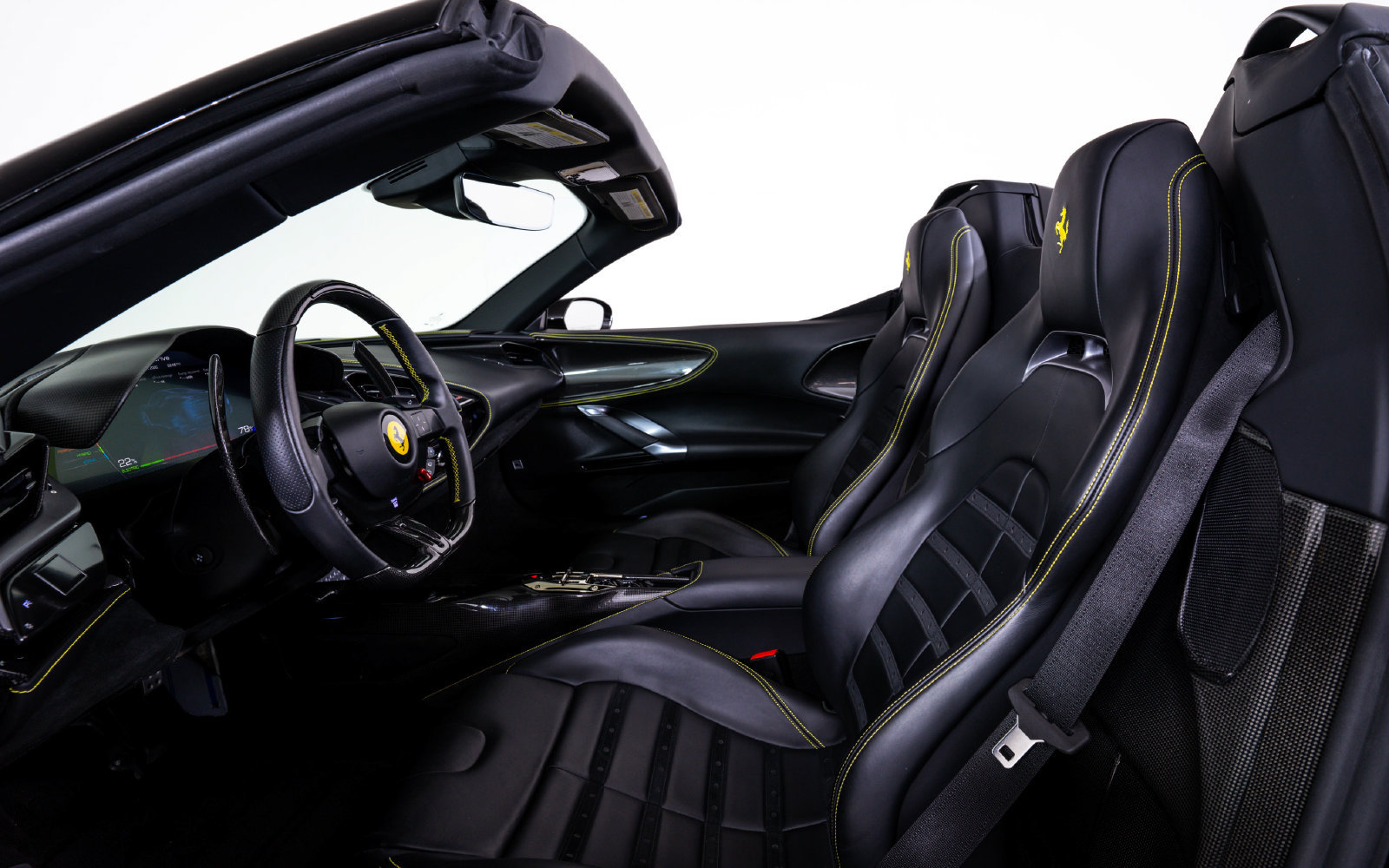 Used 2022 Ferrari SF90 Spider AWD/4WD image 26