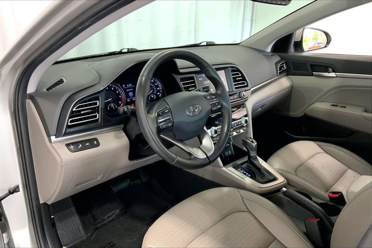 Used 2020 Hyundai Elantra Limited FWD image 14