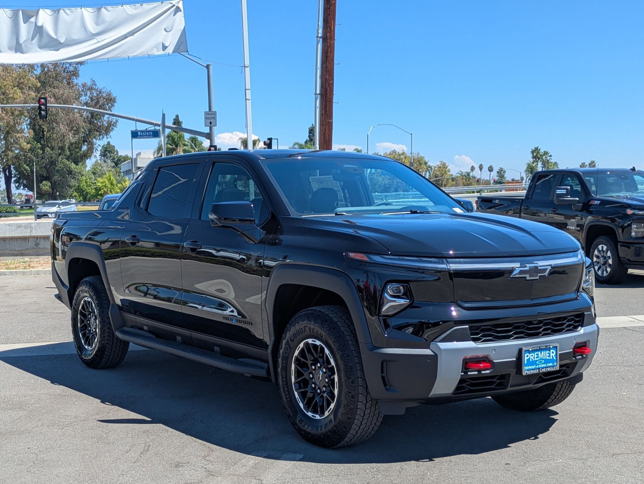 New 2026 Chevrolet Silverado EV Trail Boss w/ Premium Package image 7
