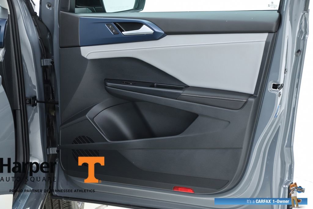 Used 2024 Volkswagen Taos SE w/ Panoramic Sunroof Package image 69