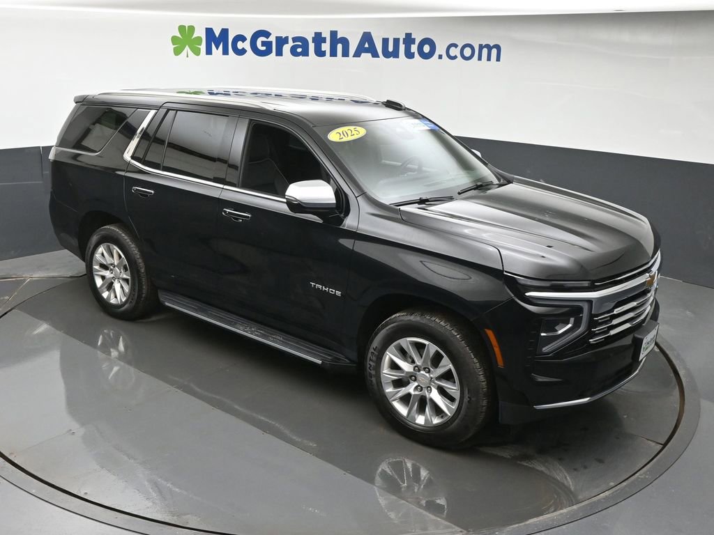 Used 2025 Chevrolet Tahoe Premier AWD/4WD image 3