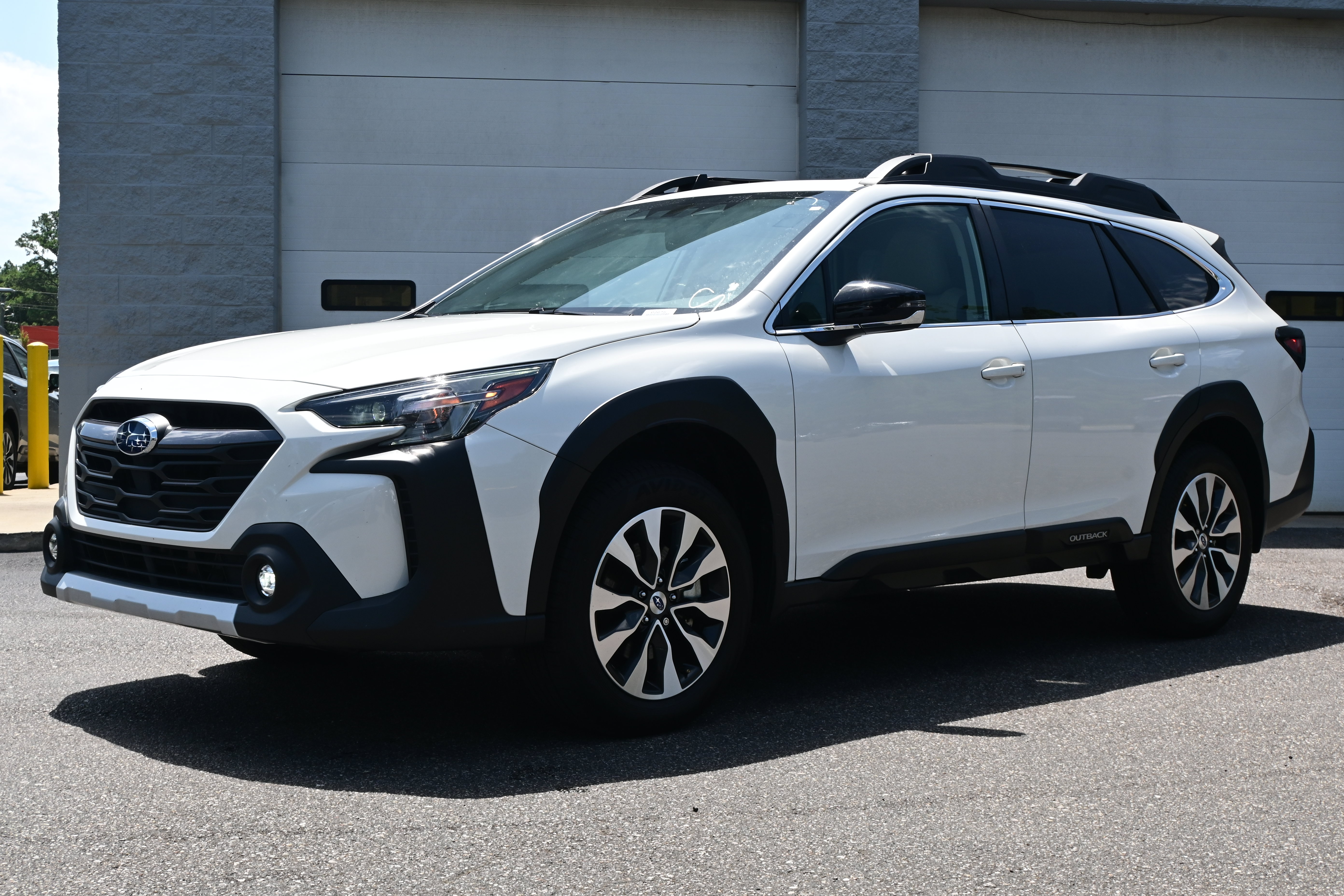 Used 2024 Subaru Outback Limited XT w/ Popular Package #2 AWD/4WD image 5