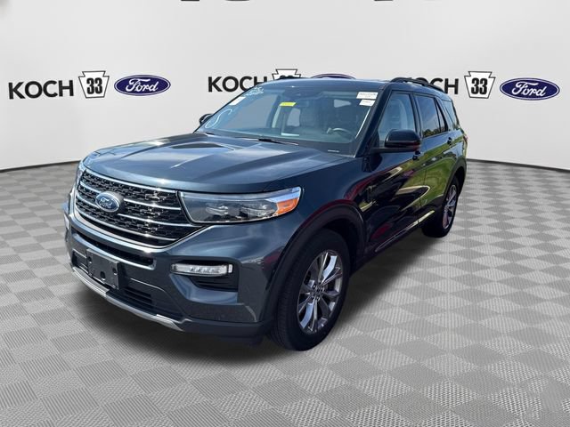 Used 2023 Ford Explorer XLT w/ Equipment Group 202A AWD/4WD image 3