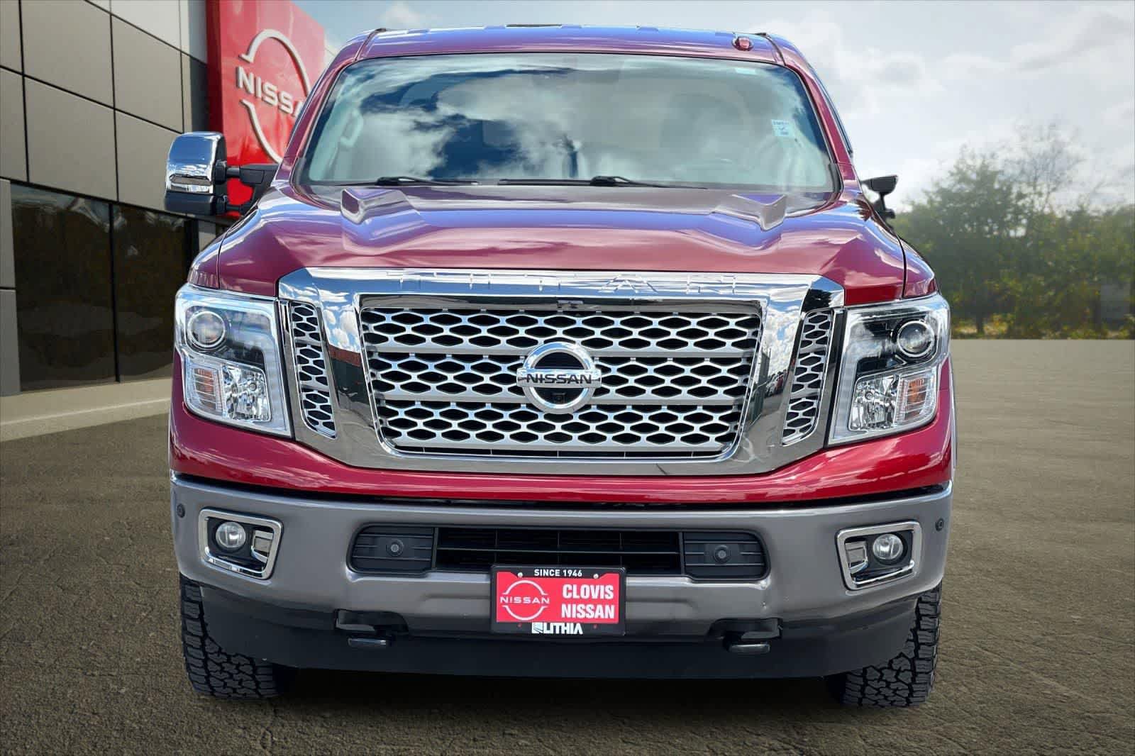 Used 2019 Nissan Titan Platinum Reserve w/ Platinum Utility Package AWD/4WD image 11