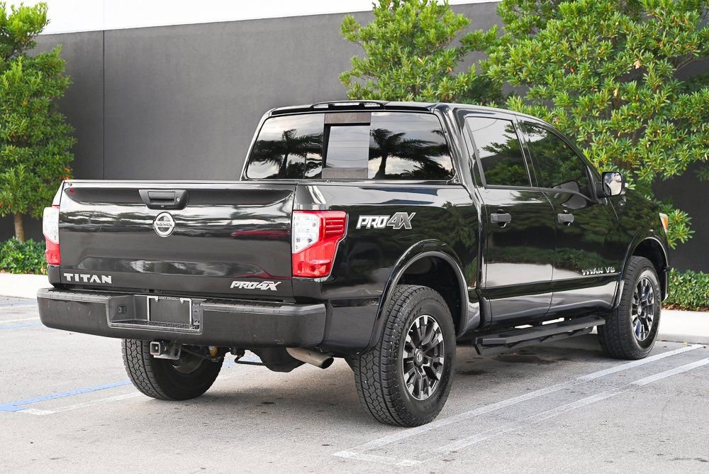 Used 2019 Nissan Titan PRO-4X image 4