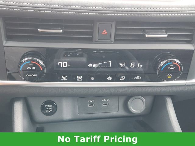 Certified 2025 Nissan Rogue SV FWD image 18