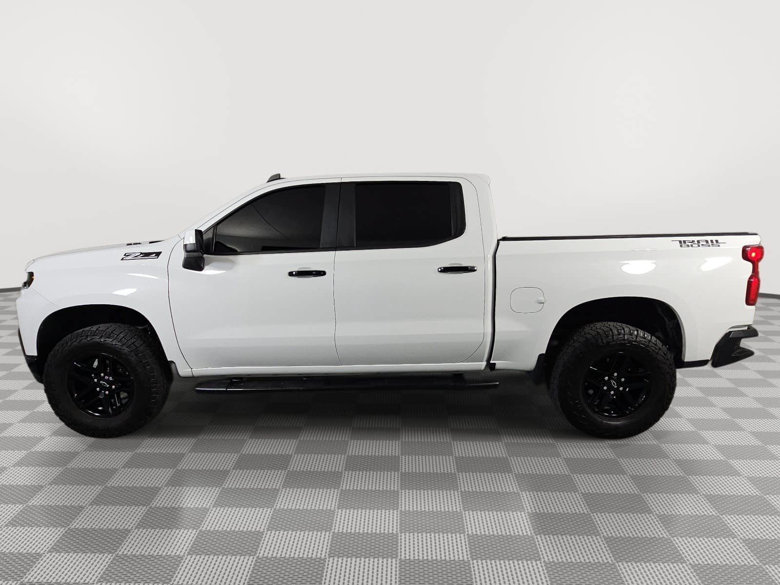 Used 2022 Chevrolet Silverado 1500 LT Trail Boss AWD/4WD image 5