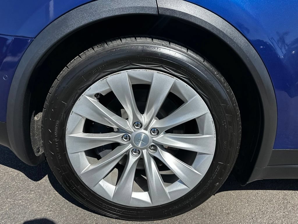 Used 2020 Tesla Model X Long Range AWD/4WD image 11