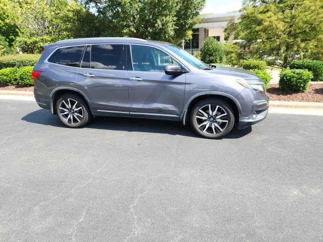 Used 2020 Honda Pilot Touring image 3