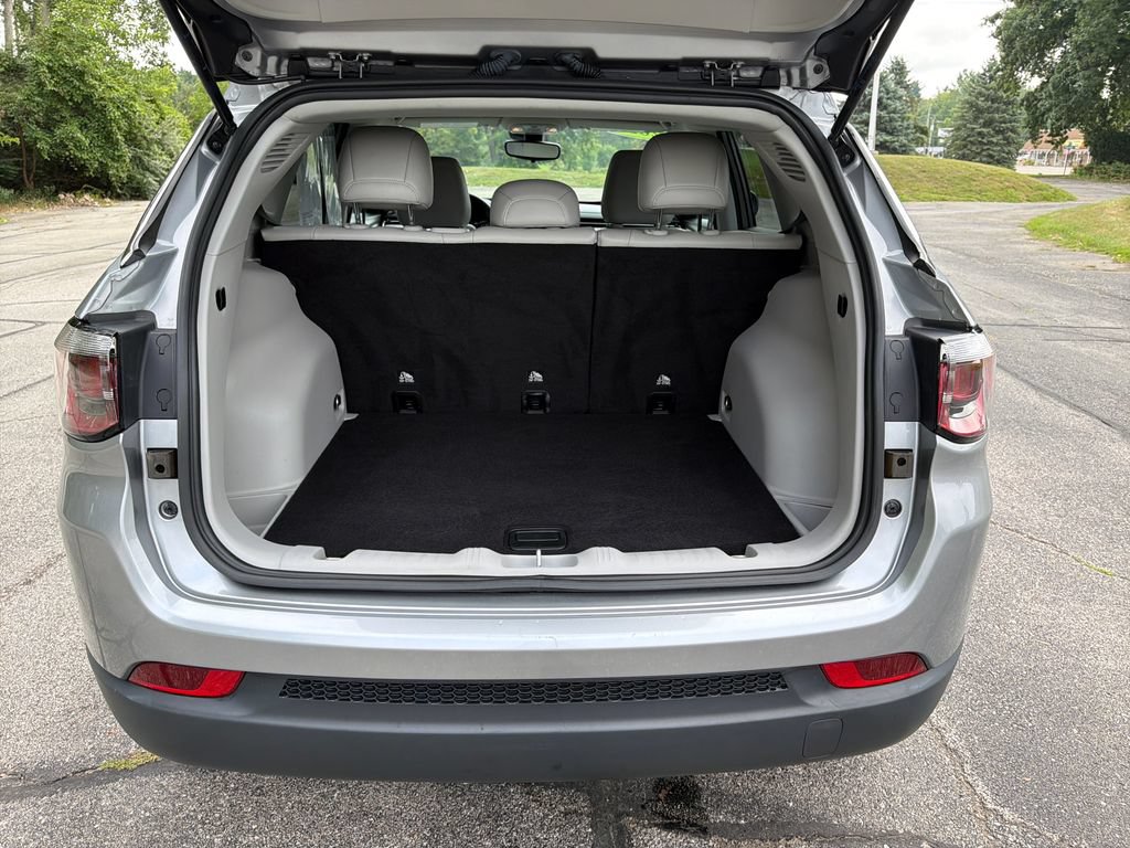 Used 2022 Jeep Compass Latitude AWD/4WD image 27