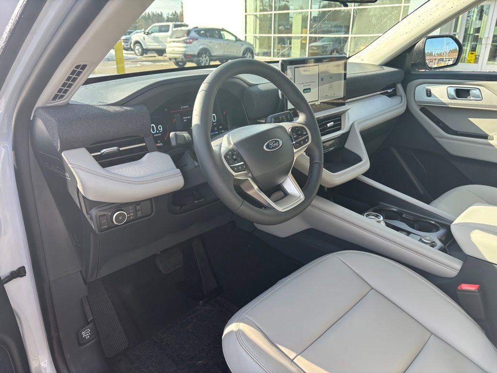 Used 2026 Ford Explorer Active w/ Active Comfort Package AWD/4WD image 21