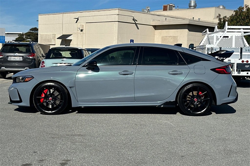 Used 2023 Honda Civic Type R image 6