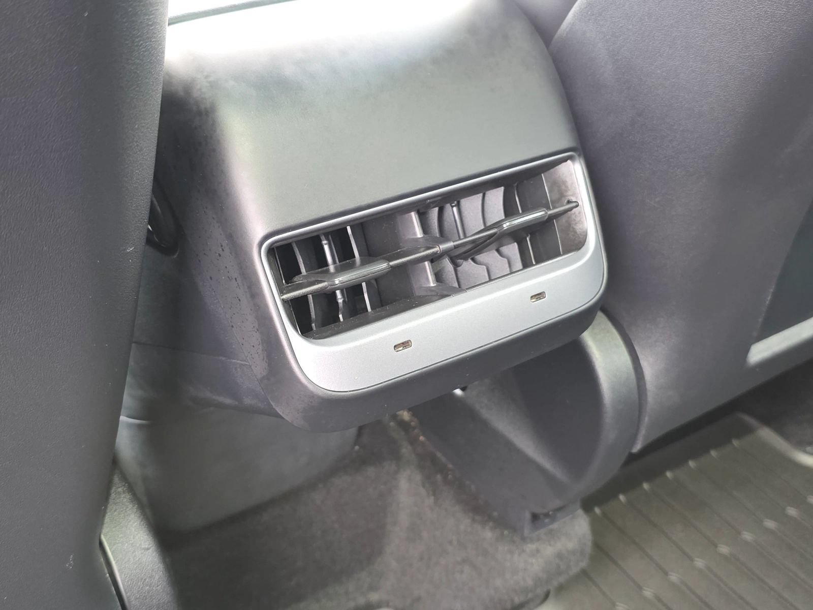 Used 2023 Tesla Model Y Long Range AWD/4WD image 33