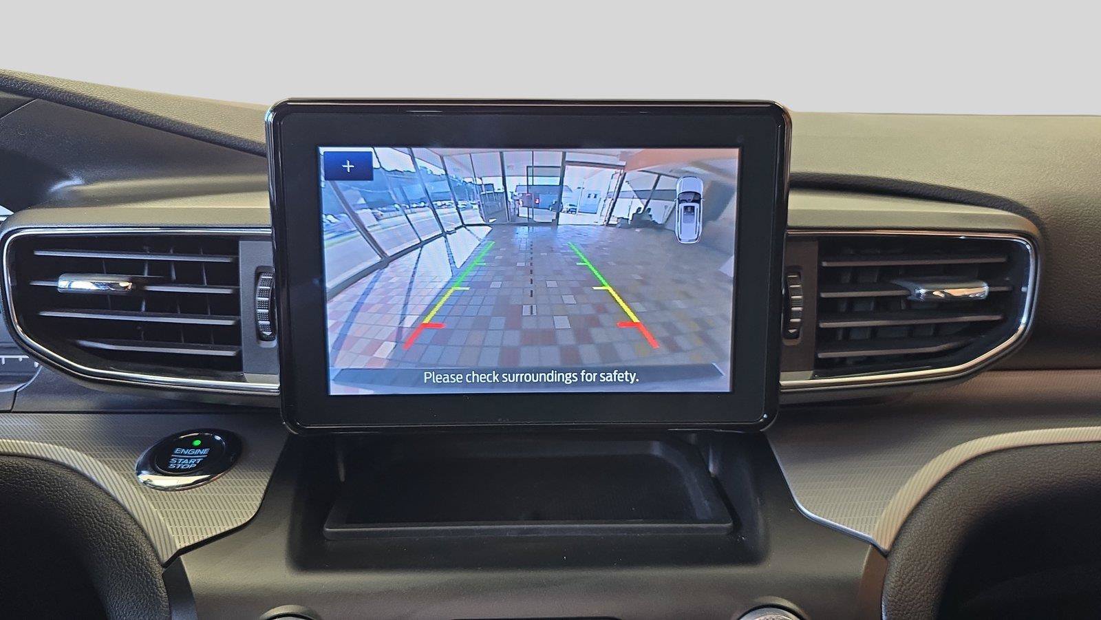 Used 2020 Ford Explorer XLT w/ Equipment Group 202A AWD/4WD image 23
