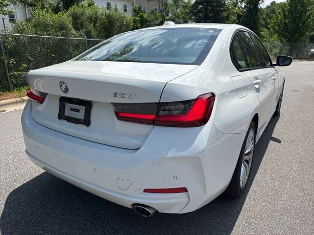 Certified 2023 BMW 330i Sedan w/ Premium Package RWD image 5