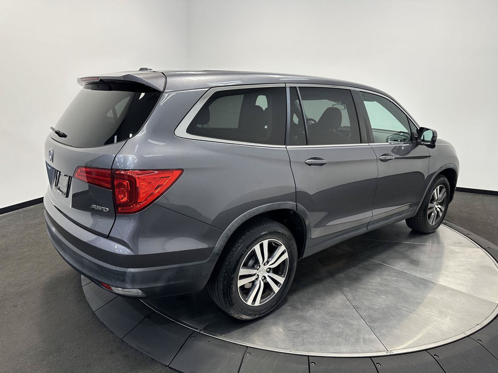 Used 2016 Honda Pilot EX image 7