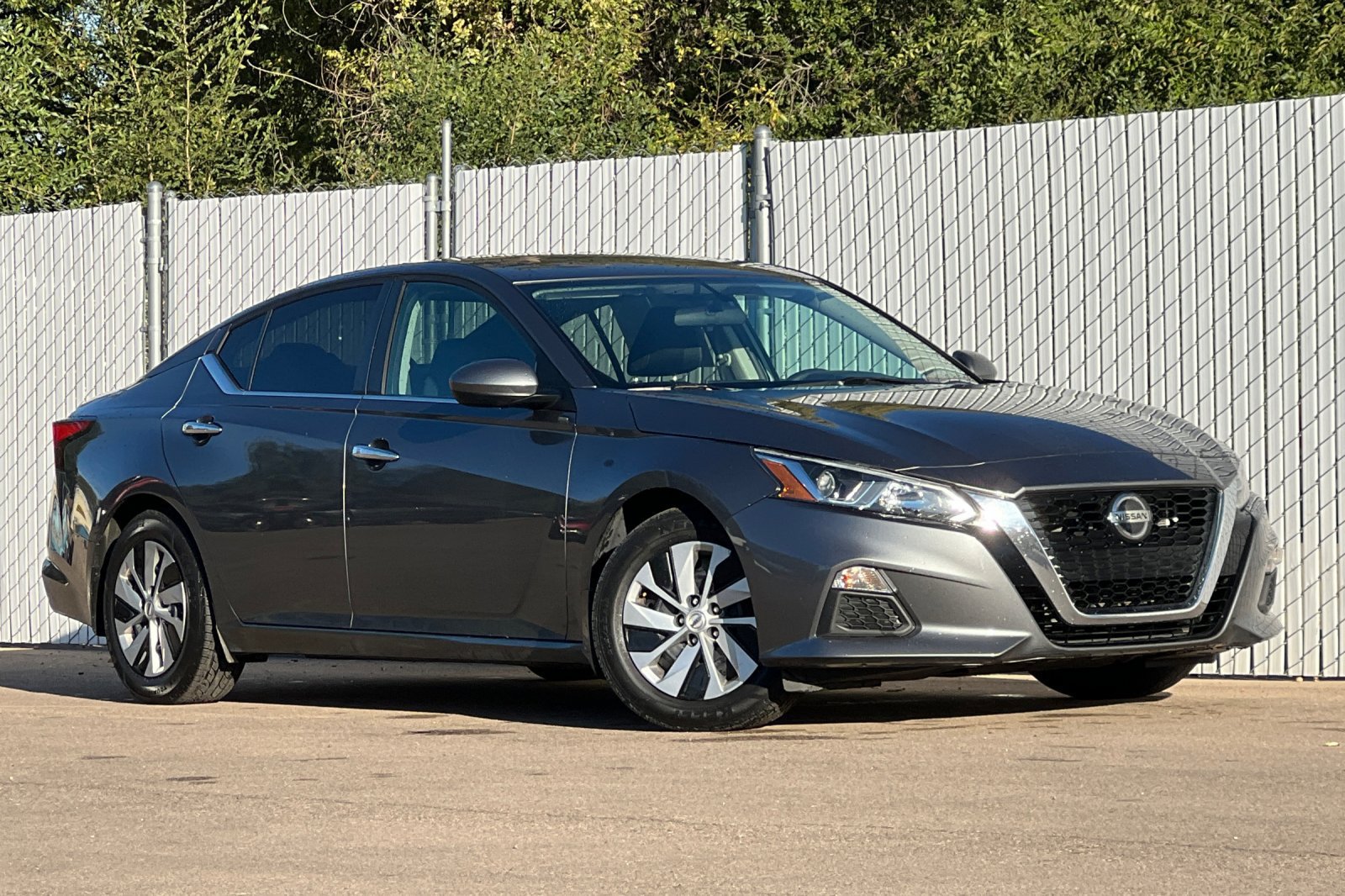 Used 2019 Nissan Altima 2.5 S FWD image 2