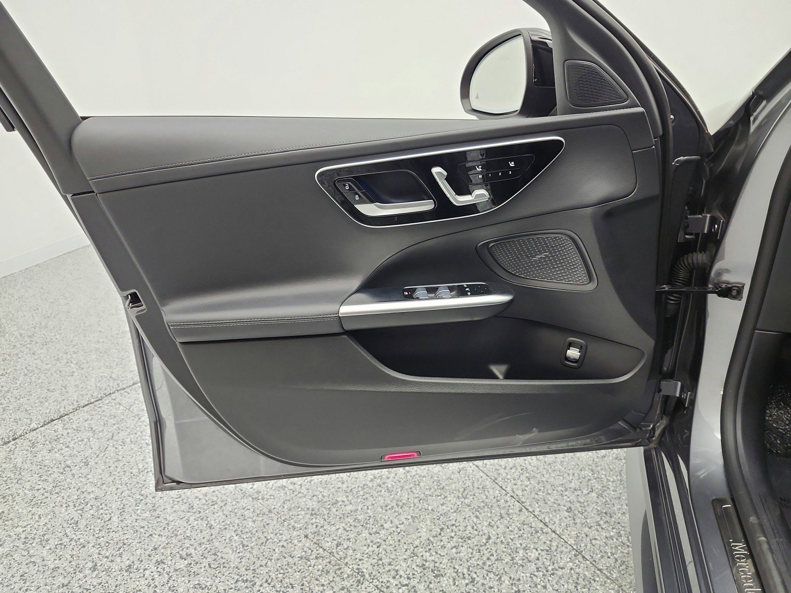 Used 2023 Mercedes-Benz C 300 Sedan image 15