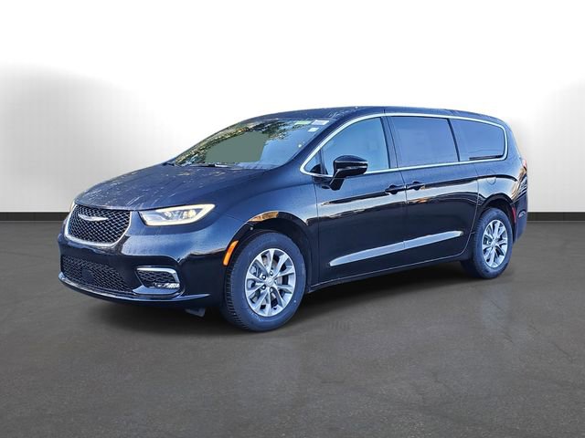 New 2026 Chrysler Pacifica Select image 4