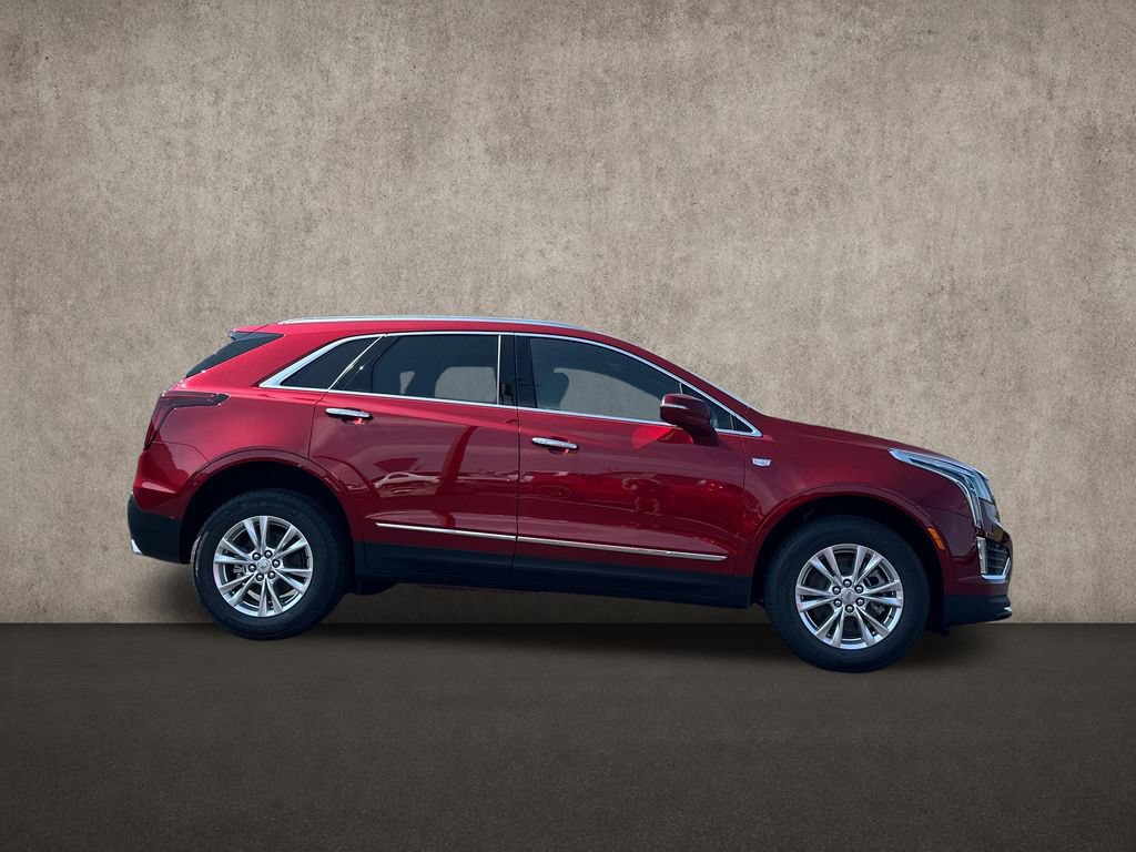 New 2026 Cadillac XT5 Luxury w/ LPO, Floor Liner Package AWD/4WD image 2