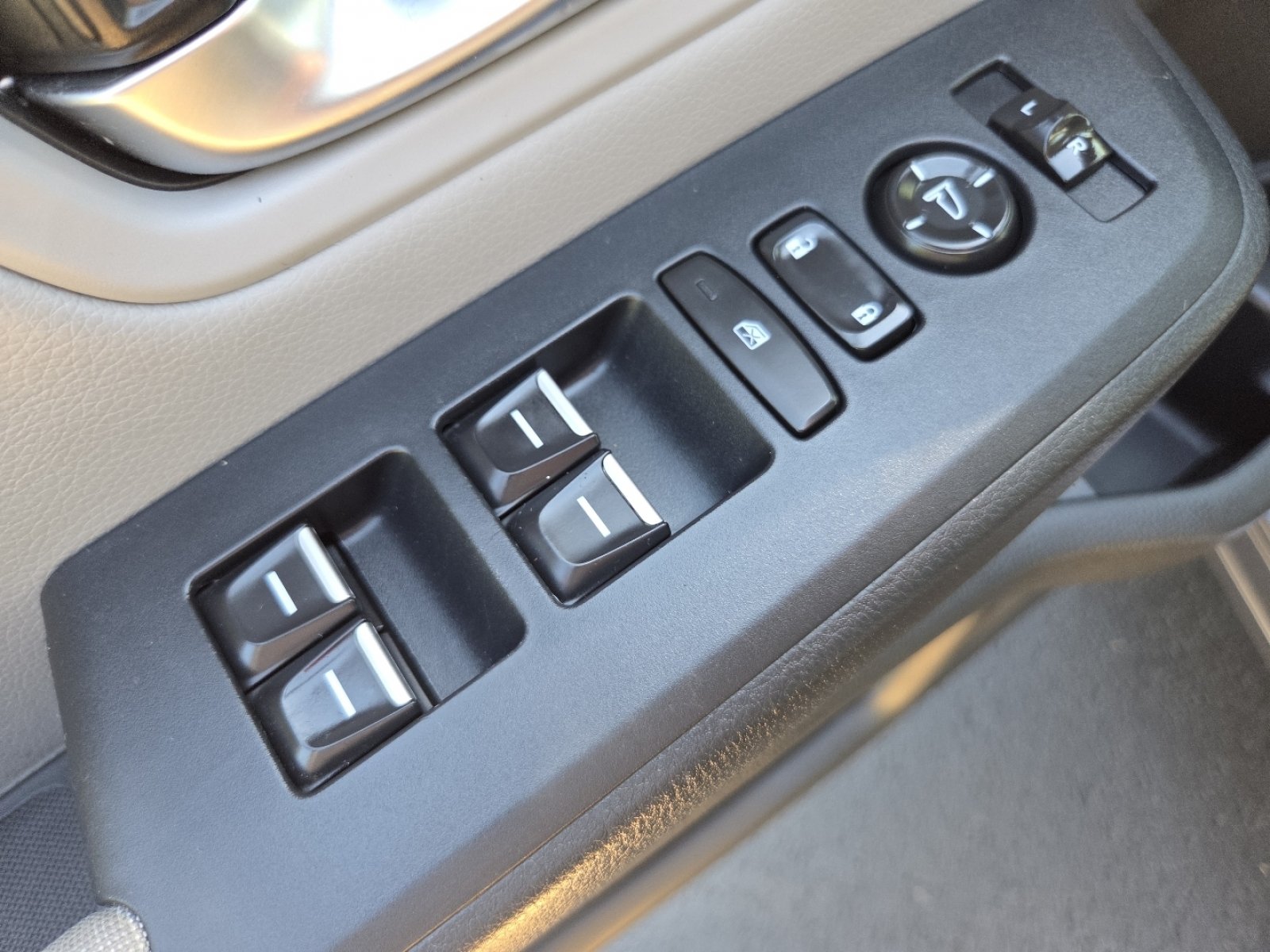 Certified 2023 Honda Pilot LX image 29
