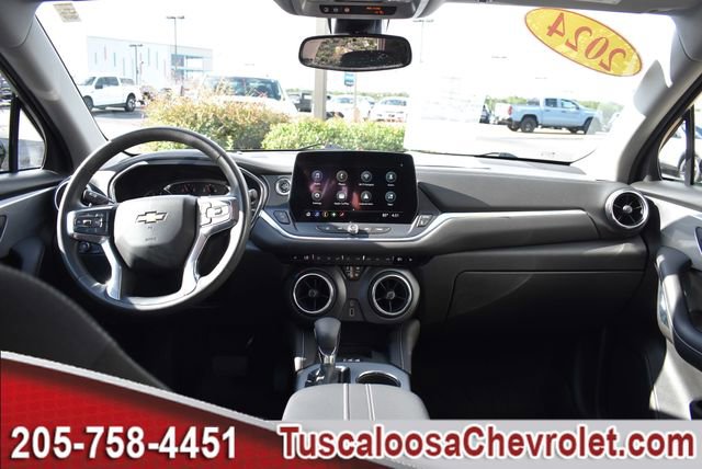 Used 2024 Chevrolet Blazer LT w/ Convenience Package image 3
