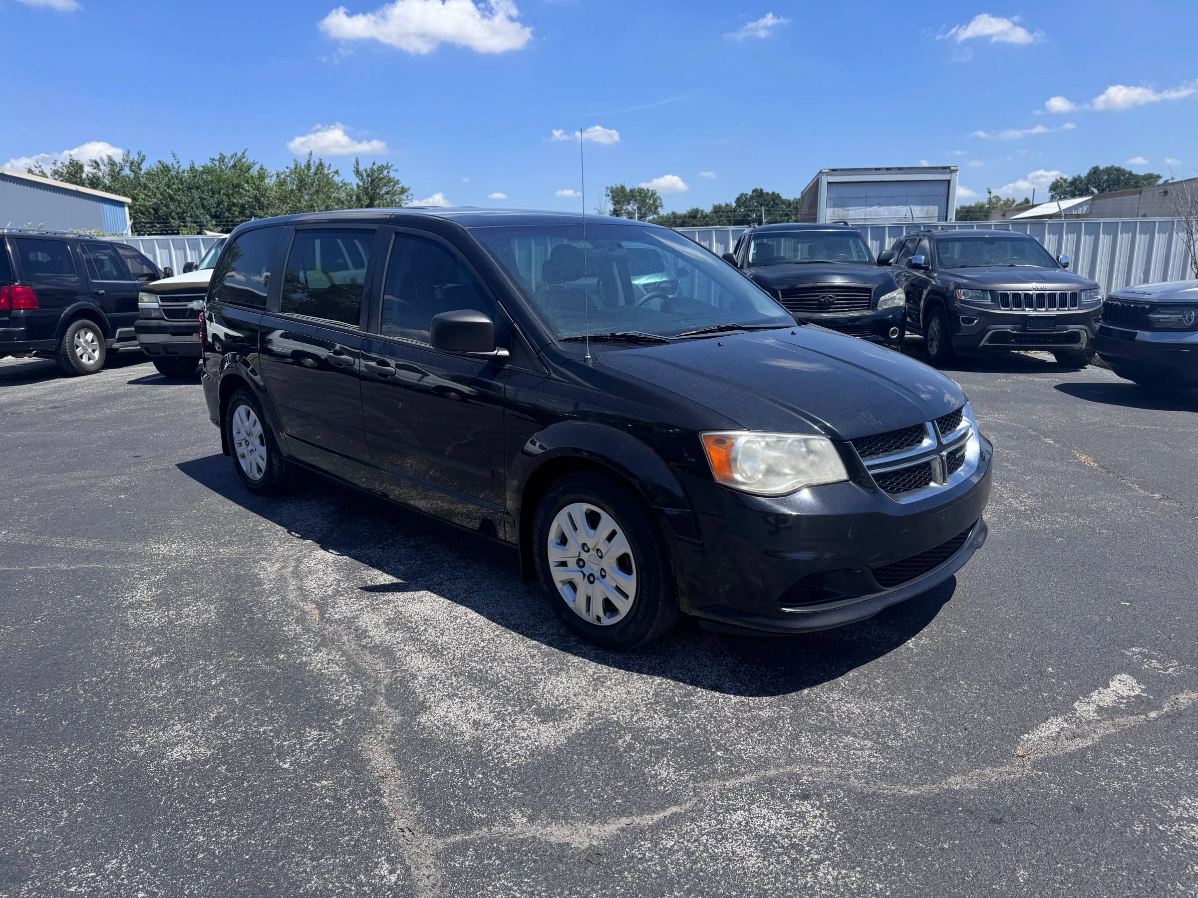 Used 2014 Dodge Grand Caravan American Value Package FWD image 3