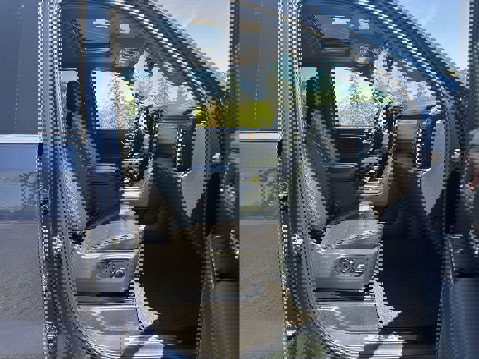 Certified 2023 GMC Sierra 1500 Denali image 33