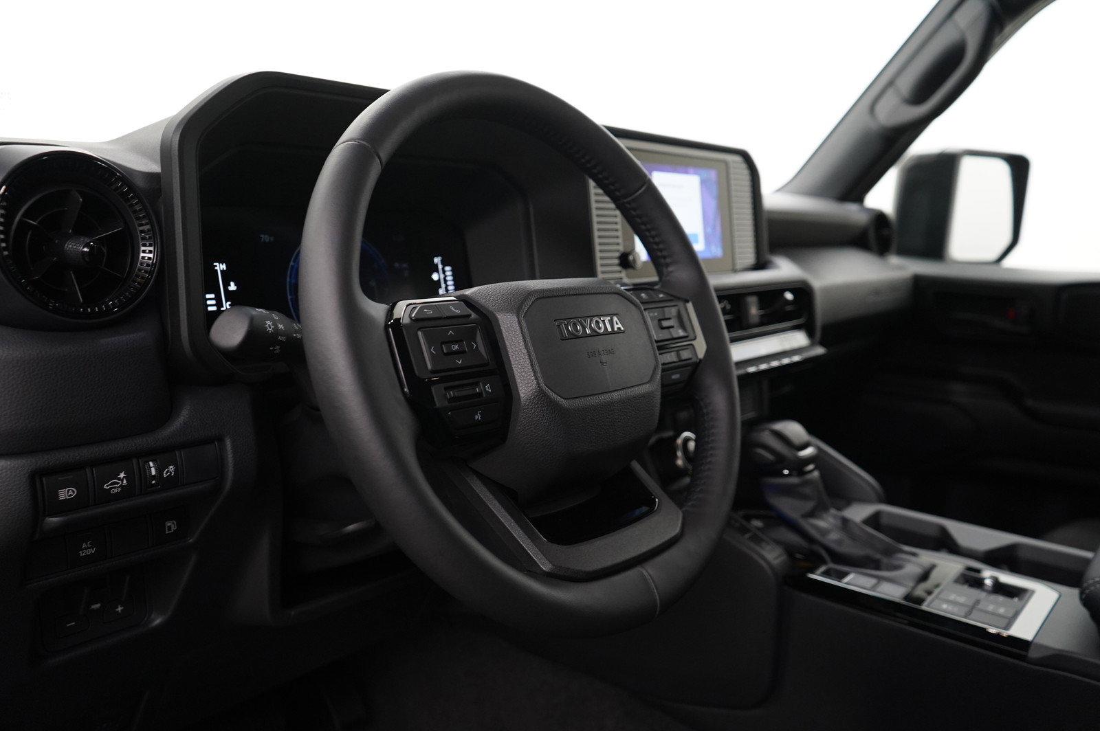 Used 2025 Toyota Land Cruiser 1958 image 18