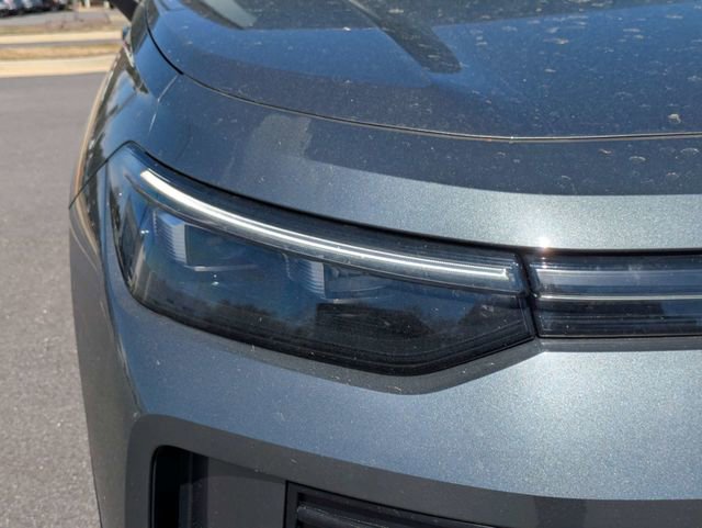 Certified 2025 Volkswagen Tiguan S FWD image 10