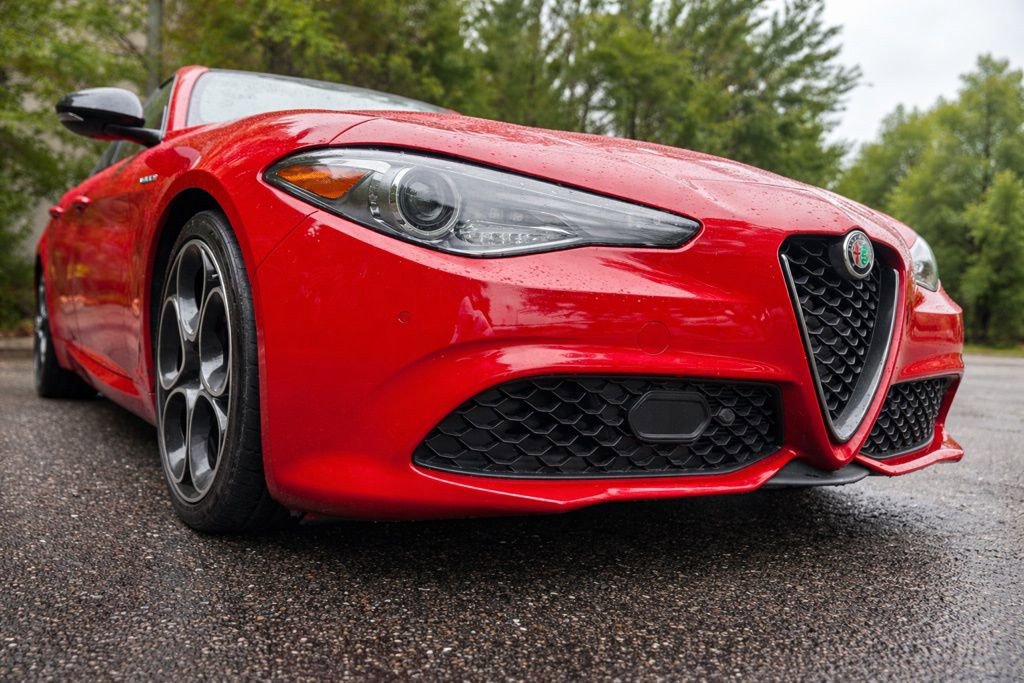 Used 2023 Alfa Romeo Giulia Veloce image 4